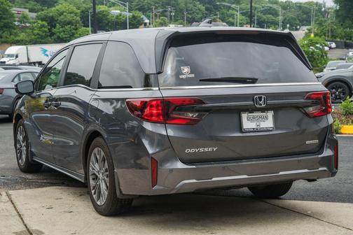 Gray 2025 Honda Odyssey Touring