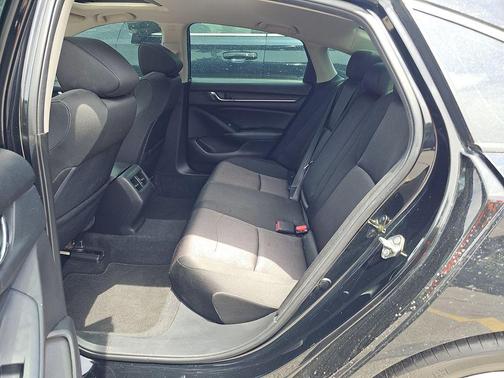 Crystal Black Pearl 2020 Honda Accord EX 1.5T