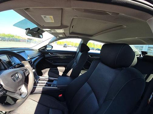 Crystal Black Pearl 2019 Honda Accord EX