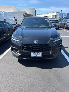 Crystal Black Pearl 2025 Honda HR-V AWD Sport