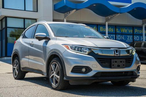 Lunar Silver Metallic 2022 Honda HR-V EX