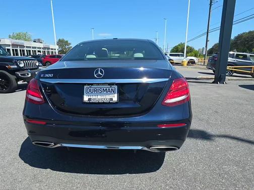 Cavansite Blue Metallic 2019 Mercedes-Benz E-Class E 300