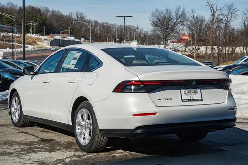 2026 Honda Accord LX 1.5T