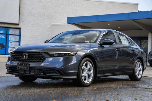 2025 Honda Accord LX 1.5T