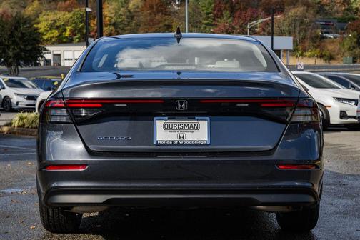 2025 Honda Accord LX 1.5T