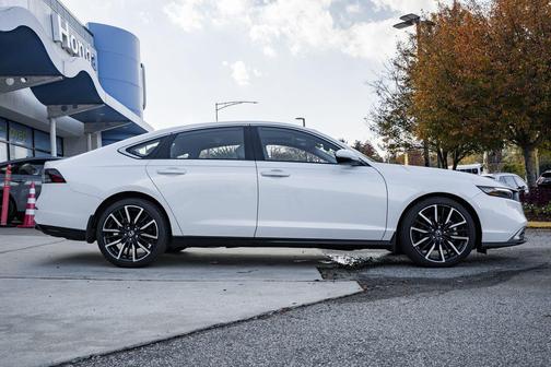 2024 Honda Accord Hybrid Touring