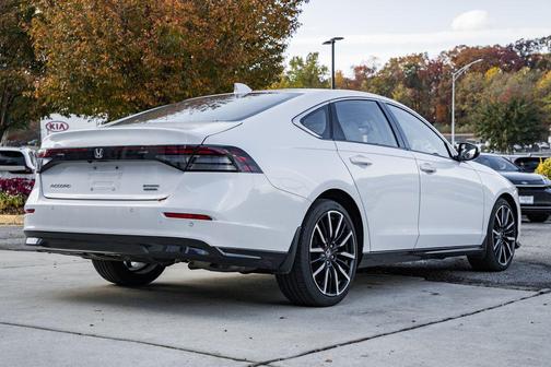 2024 Honda Accord Hybrid Touring