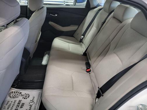 Platinum White Pearl 2024 Honda Accord EX