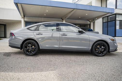 2025 Honda Accord Sport SE 1.5T