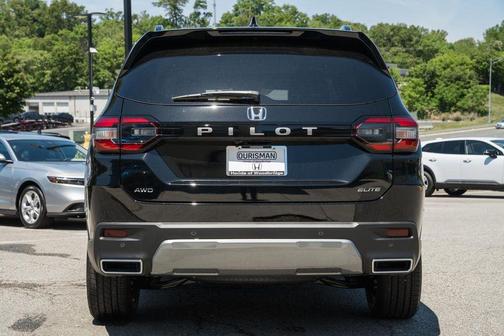 Crystal Black Pearl 2026 Honda Pilot Elite