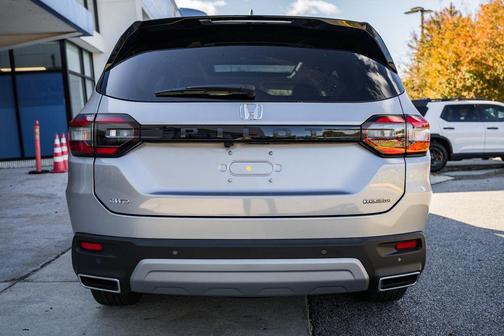 2025 Honda Pilot Touring 8-Passenger