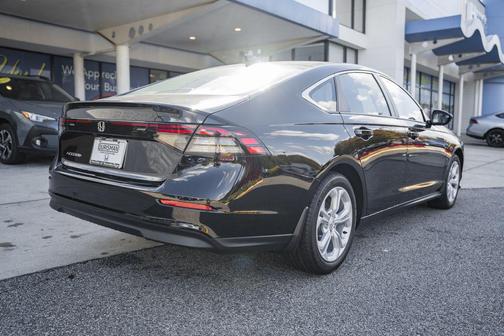 2025 Honda Accord LX 1.5T