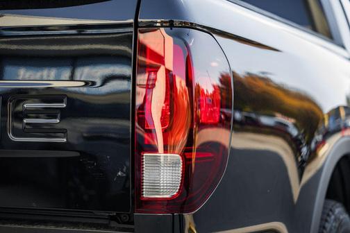 2025 Honda Ridgeline Black