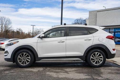 2017 Hyundai TUCSON SE Plus