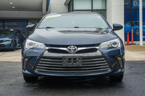 Parisian Night Pearl 2017 Toyota Camry XSE