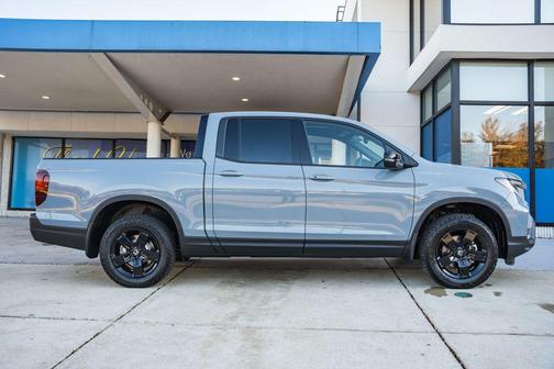 2026 Honda Ridgeline Black