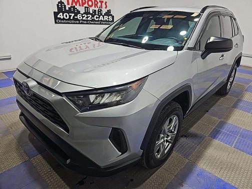 2021 Toyota RAV4 LE