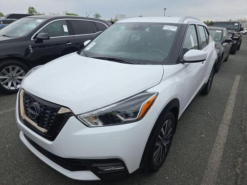 Fresh Powder 2022 Nissan Kicks SV