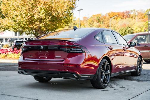 2025 Honda Accord Hybrid Base