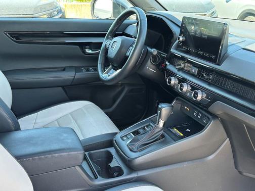 Platinum White Pearl 2023 Honda CR-V Hybrid Sport Touring AWD