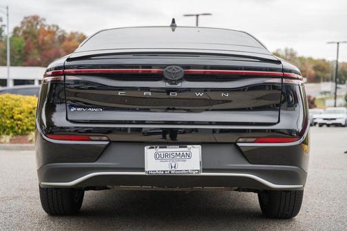 2024 Toyota Crown XLE