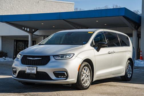 2024 Chrysler Pacifica Touring L