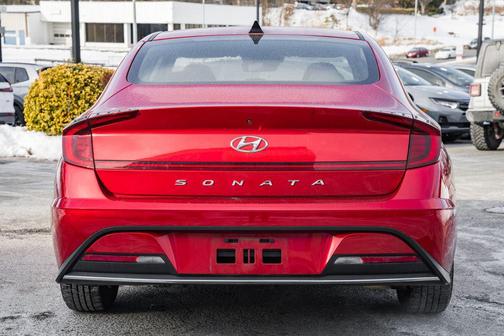 2022 Hyundai SONATA SE