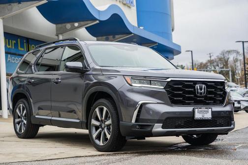 2025 Honda Pilot Touring 8-Passenger