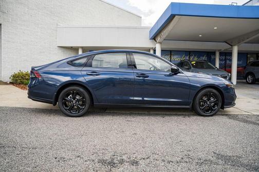 2025 Honda Accord Sport SE 1.5T