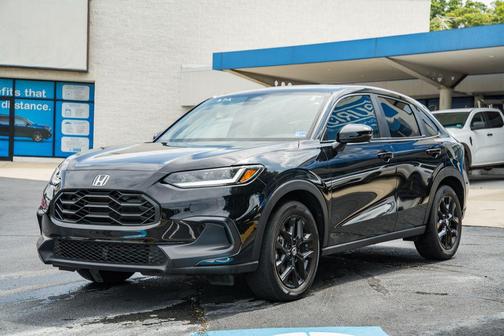 Black 2025 Honda HR-V 2WD Sport