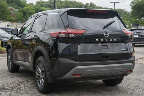 Super Black 2023 Nissan Rogue S