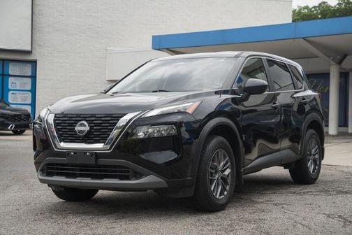 Super Black 2023 Nissan Rogue S