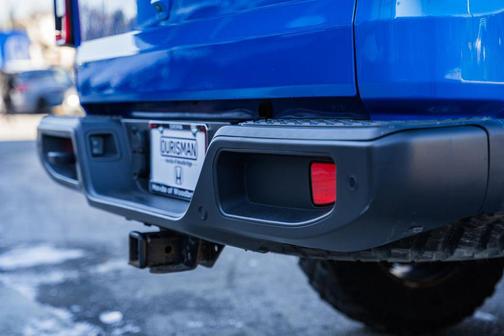 2021 Jeep Gladiator Willys 4x4