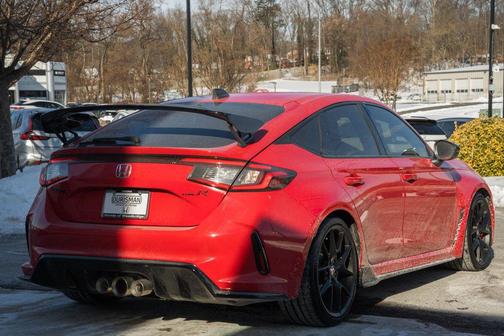 2024 Honda Civic Type R Base