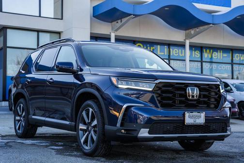 2025 Honda Pilot Touring 8-Passenger