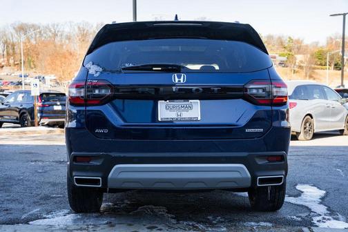 2025 Honda Pilot Touring 8-Passenger