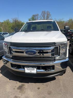 OXFORD WHITE 2019 Ford F-350 XL