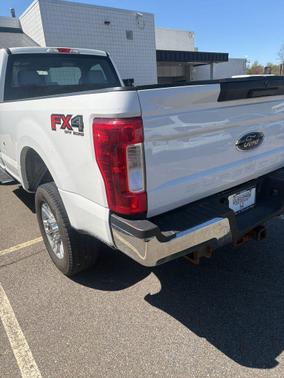 OXFORD WHITE 2019 Ford F-350 XL