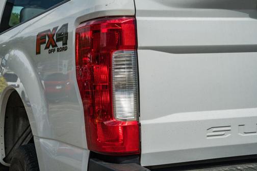 OXFORD WHITE 2019 Ford F-350 XL