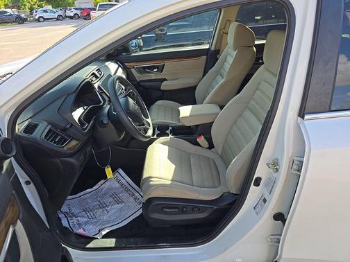 White Diamond Pearl 2017 Honda CR-V EX