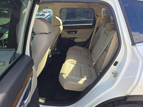 White Diamond Pearl 2017 Honda CR-V EX