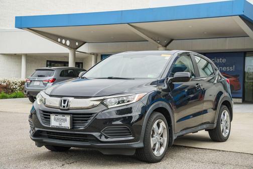 Crystal Black Pearl 2021 Honda HR-V LX