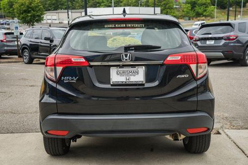 Crystal Black Pearl 2021 Honda HR-V LX