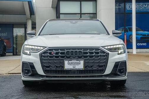 Glacier White Metallic 2024 Audi S8 4.0T