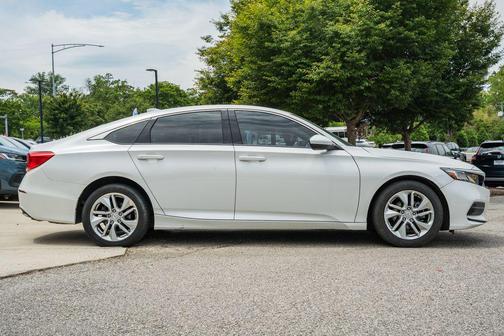 Platinum White Pearl 2019 Honda Accord LX