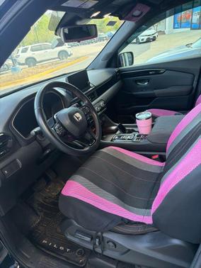Crystal Black Pearl 2023 Honda Pilot AWD Sport