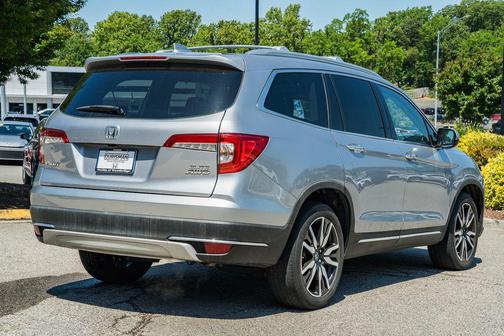 Lunar Silver Metallic 2019 Honda Pilot Elite