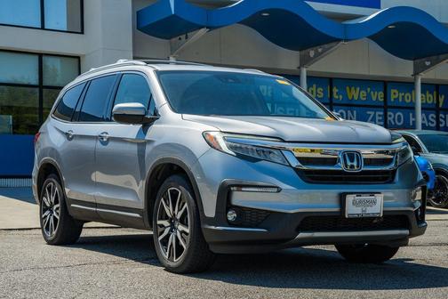 Lunar Silver Metallic 2019 Honda Pilot Elite