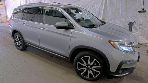 Lunar Silver Metallic 2019 Honda Pilot Elite