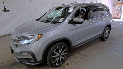 Lunar Silver Metallic 2019 Honda Pilot Elite